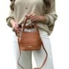 Bolsa Feminina Transversal com Alça Trançada