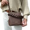 Bolsa Feminina Transversal com Alça Trançada