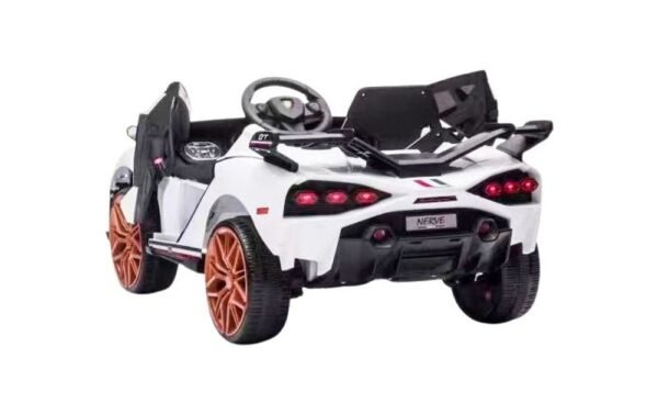 ea9o78zj8wa-xl-1.jpg Carrinho Esportivo Elétrico Infantil - Branca