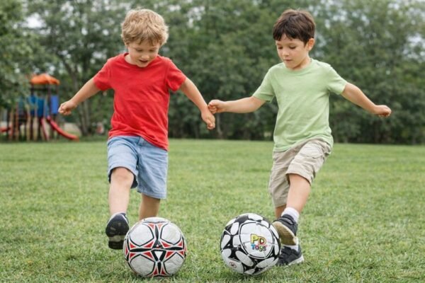 hjipx0uqhrh-xl-1.jpg Bola Futebol Infantil Vinil N2 DDG5102 Macia Inflável Criança 3+ Sortida