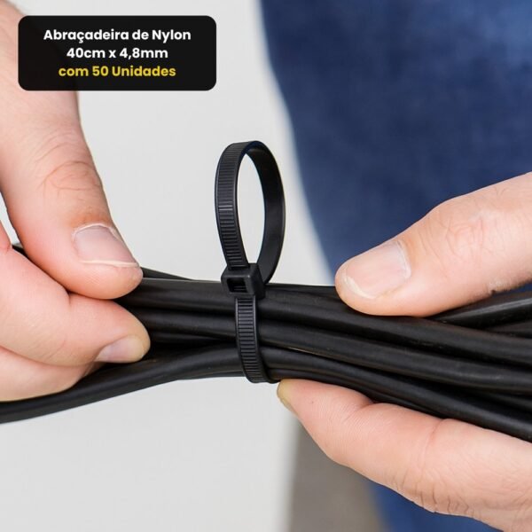 j17sd6duoma-xl-1.jpg Abraçadeira de Nylon 40cm x 4,8mm com 50 Unidades - Preta
