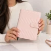 9584-4 Agenda Anual de 2027 - Rosa - 4